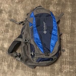 Outdoor products- hiking backpack with buckle straps